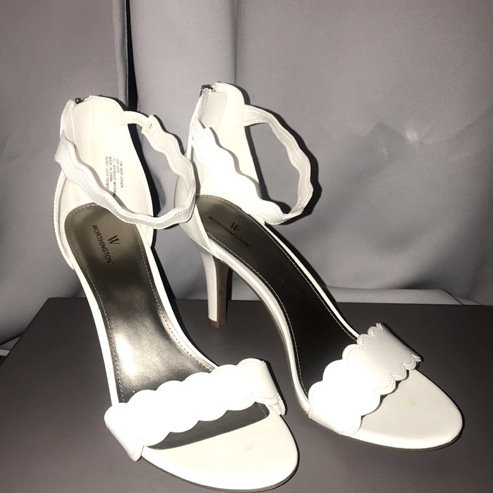 White Sandal Size 11